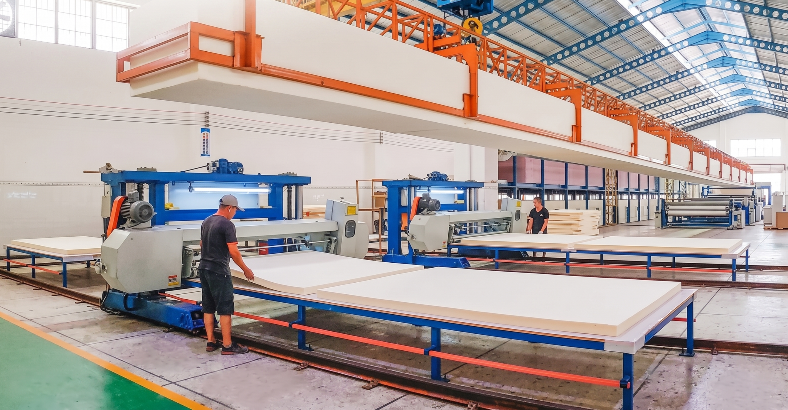 Pabrik Karet Busa Masuk Kategori Risiko Ekstrem OJK