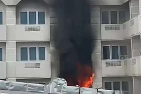 Hotel Bumi Senyiur Samarinda Terbakar Hebat: Alarm Bahaya untuk Sektor Hospitality yang Masih Abai Proteksi Risiko!