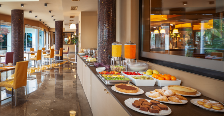 Berapa Biaya Ganti Rugi Keracunan Makanan? Proteksi Restoran dan Hotel Anda dari Kerugian Rp15 Miliar