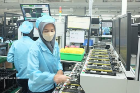 Kebakaran Gudang Perangkat Telekomunikasi: Risiko Kerusakan Stok dan Properti Bernilai Miliaran