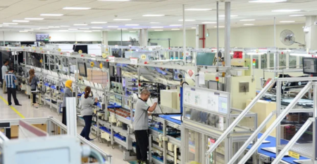 Strategi Mengelola Risiko Kebakaran di Pabrik Perakitan TV: Panduan Standar OJK