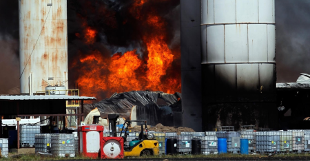 Ledakan di Pabrik Tokai Carbon, Borger Texas : Pelajaran Besar Manajemen Risiko Industri untuk Indonesia